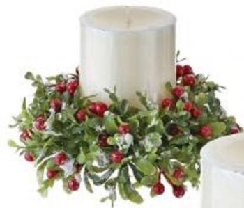 6'' Snow Boxwood/Berry Candle Ring