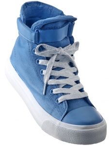 Blue Resin Sneaker Planter
2.5" Opening, 9.5" Long